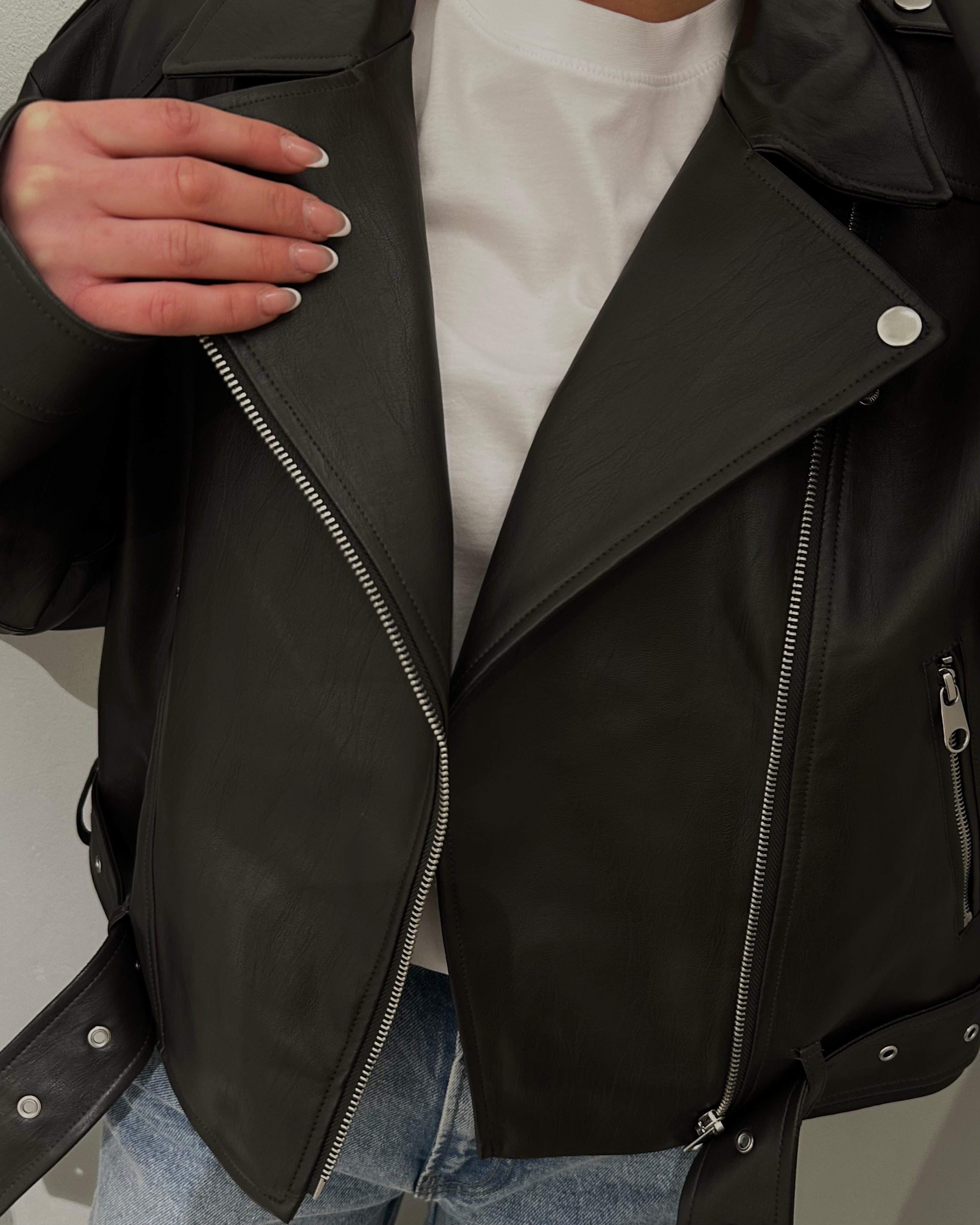 VMCHRISSIE Jacket - Obsidian